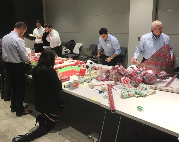 2018 Holiday Gift Wrapping